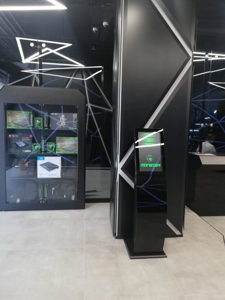 Moderne Biletmaschine im Tulpar Notebook Servicezentrum